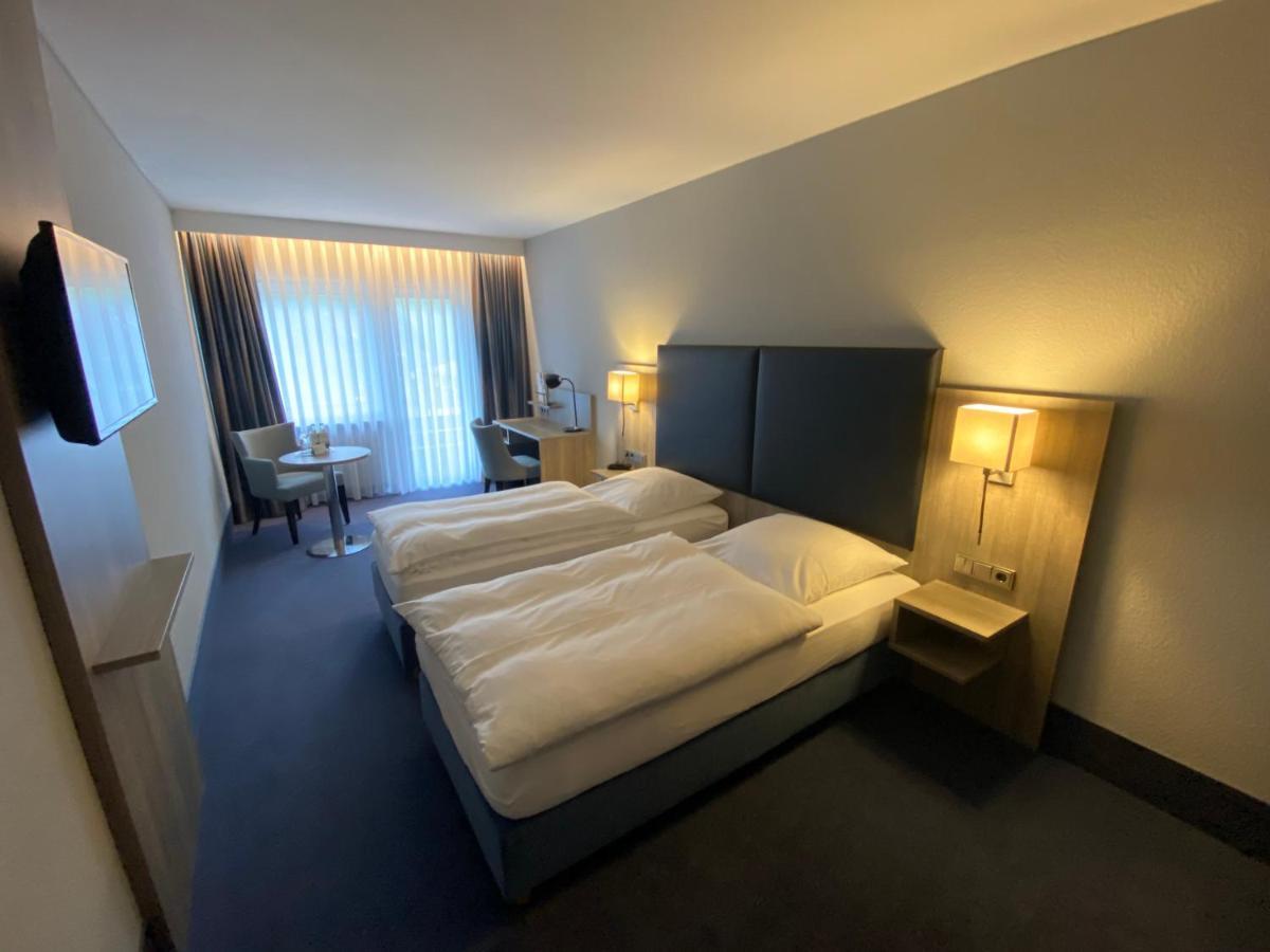 Flair Hotel Dobrachtal Кулмбах Екстериор снимка