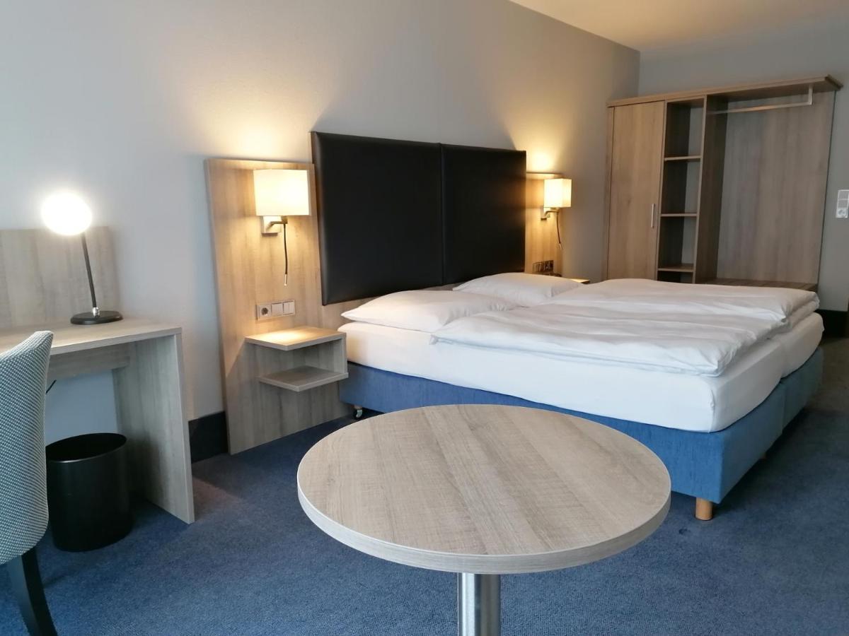 Flair Hotel Dobrachtal Кулмбах Екстериор снимка