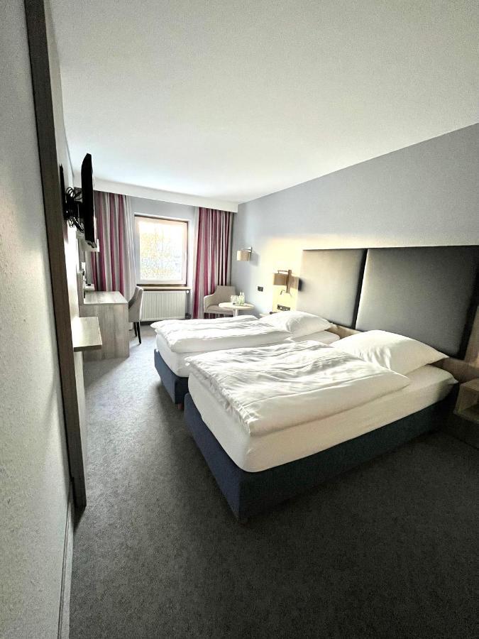 Flair Hotel Dobrachtal Кулмбах Екстериор снимка